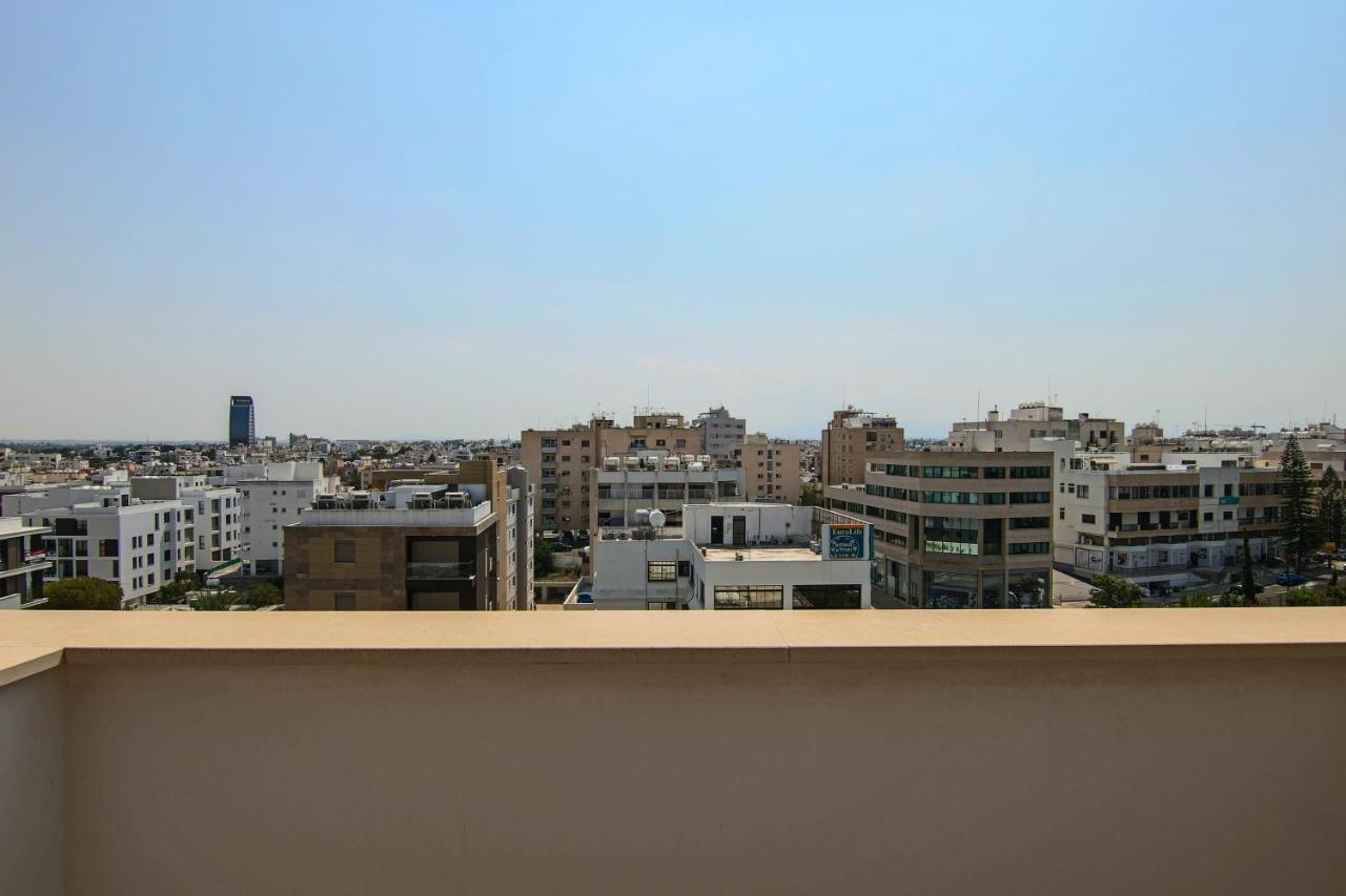 Phaedrus Living: Luxury Suite Nicosia 508 Ngoại thất bức ảnh